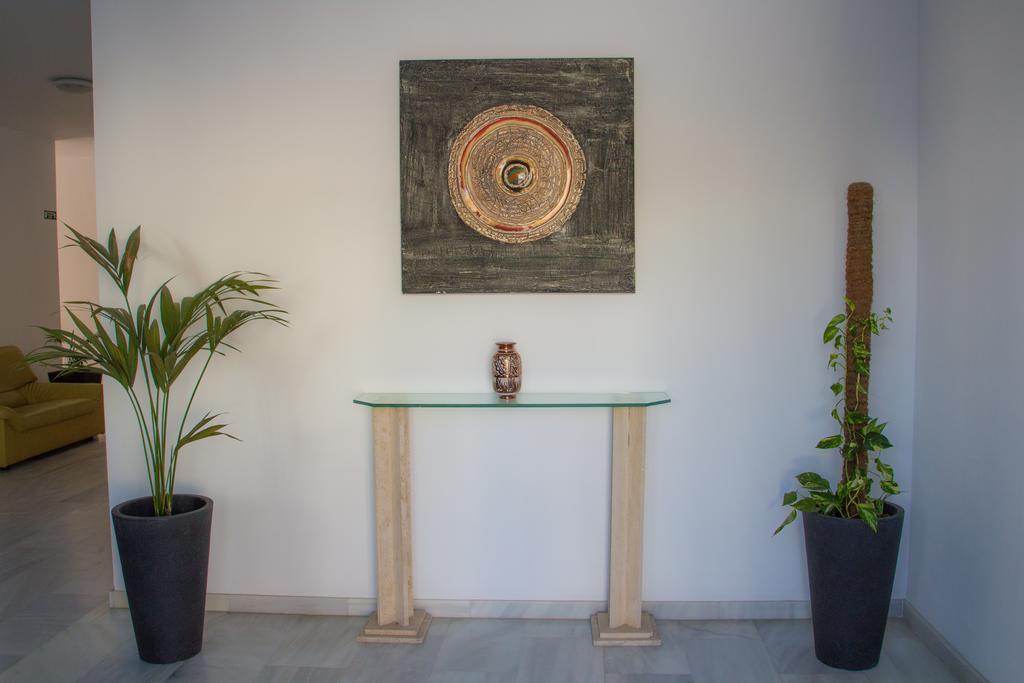 At Almoraide Rooms Suites (Adults Only) Nerja Buitenkant foto