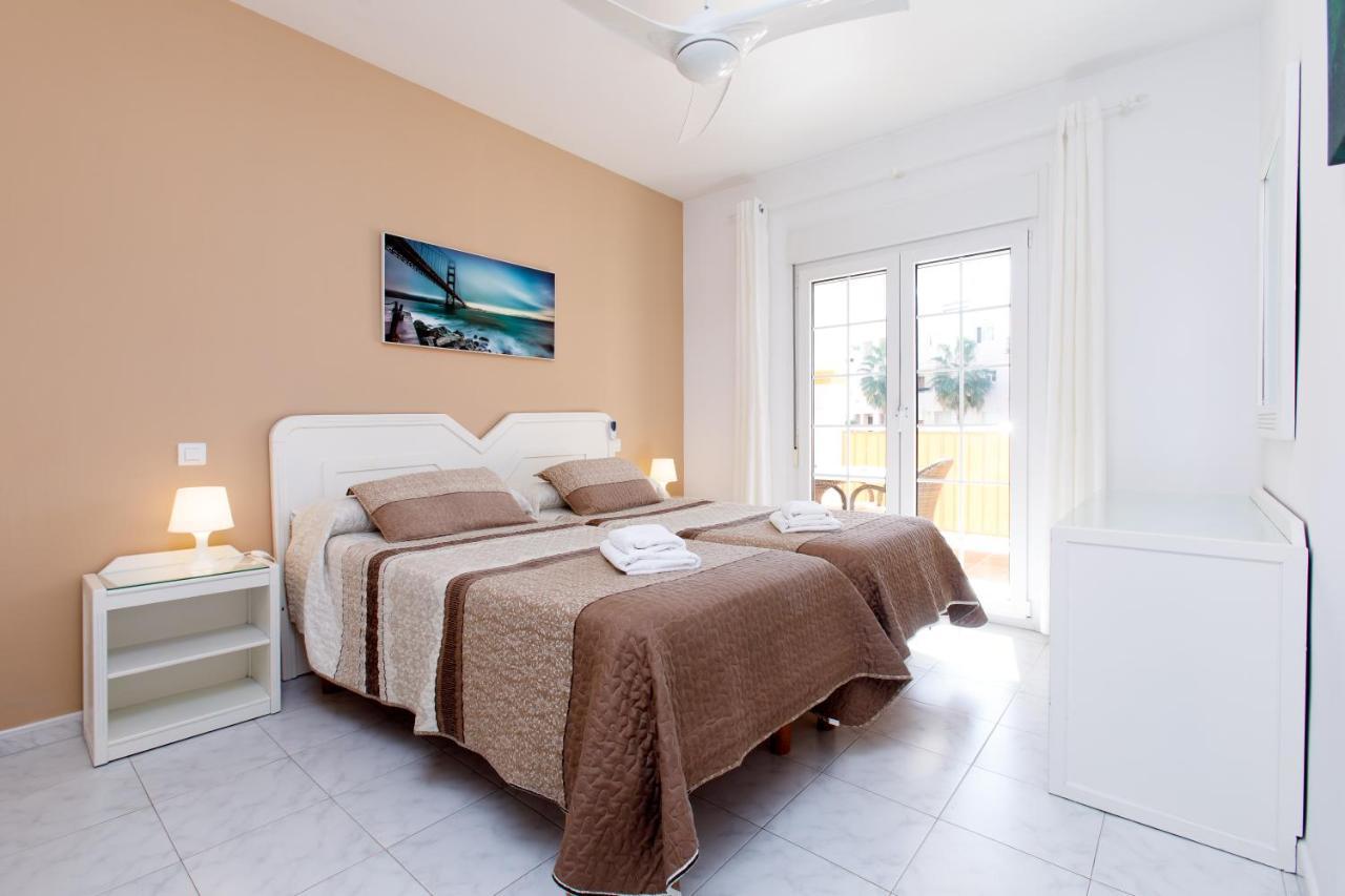 At Almoraide Rooms Suites (Adults Only) Nerja Buitenkant foto
